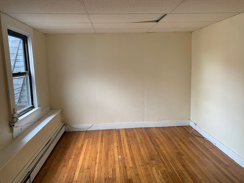 1st image of 180 Harvard St #3