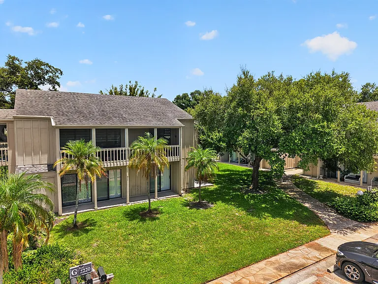 2220 Bahia Vista St #G4 — Photo 30