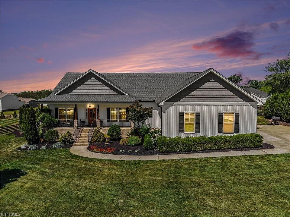 1st image of 8868 Belews Ridge Rd