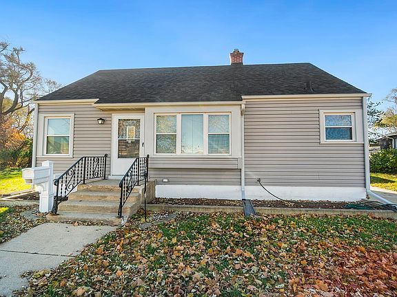 2nd image of 2704 Lawndale Ave