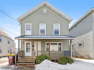 17 Burke Ave, Mechanicville, NY 12118