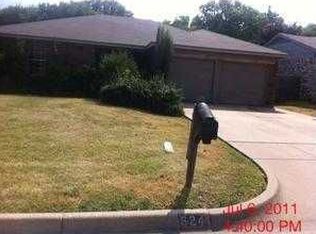 624 Sharp St, Mansfield, TX 76063