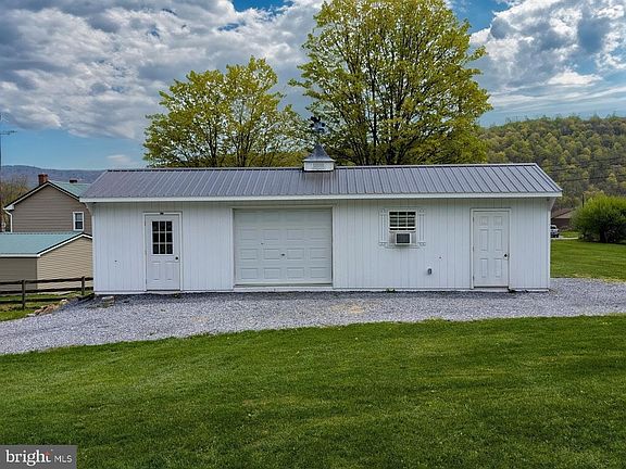 4th image of 1568 Cumberland Rd
