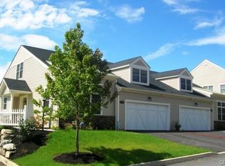 5527 Bayberry Ln, Whitehall, PA 18052