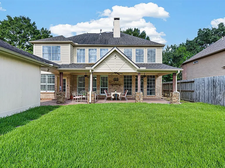 1719 Cantigny Ln — Photo 38
