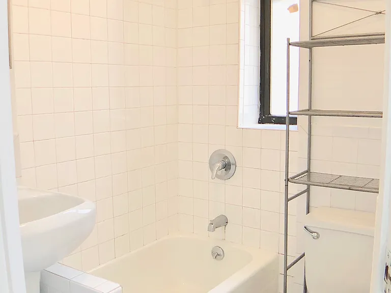 145 S 4th St #3 — Photo 11