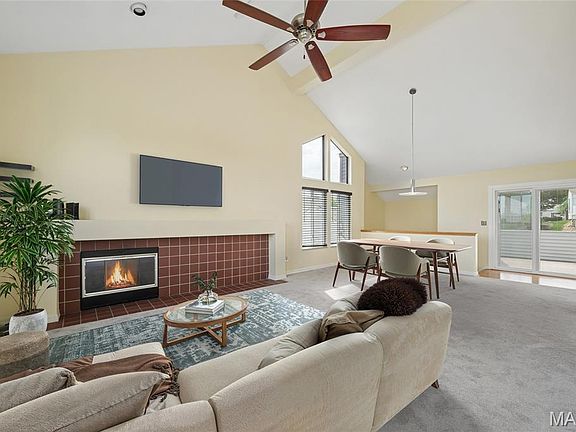 4th image of 1848 Ridgeview Circle Dr