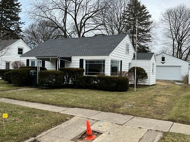 1st image of 605 Jean Ave