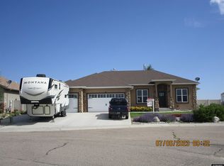 26 Long Dr, Rock Springs, WY 82901