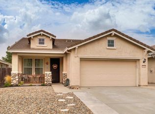 10026 Blossom Ridge Dr, Elk Grove, CA 95757