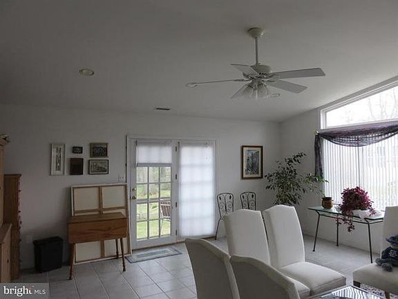 3rd image of 9910 Ashburton Ln
