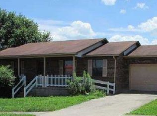 2661 Lake Rd N, Radcliff, KY 40160