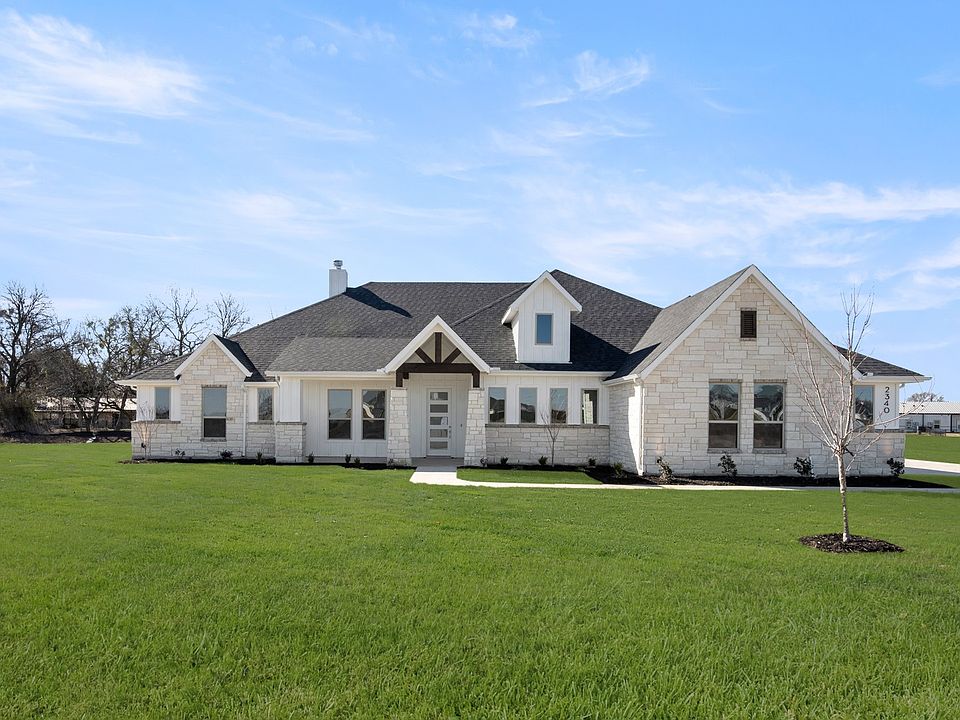 1st image of 2340 Oak Knoll Dr