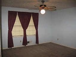4th image of 4092 Plantation Dr