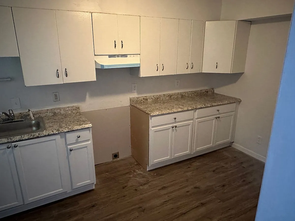 Building Photo - 3751 Wesley Dr