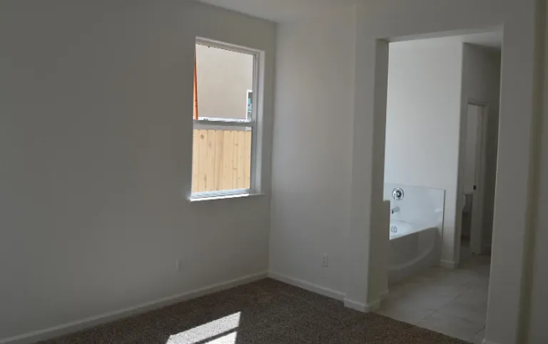 4467 Jennifer Way — Photo 17