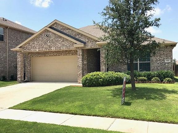 3rd image of 900 Lancashire Ln