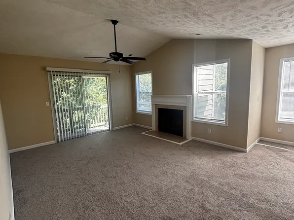 1002 Brookhollow Dr APT 12, Fayetteville, NC 28314
