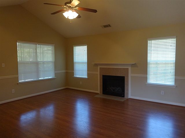 1st image of 319 Frick Ln #000