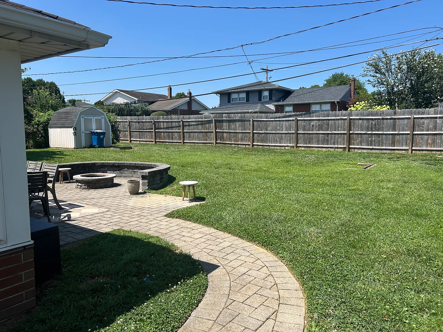 4 bed, 1.5 bath, 1875 sqft, $2,875 — Photo 3