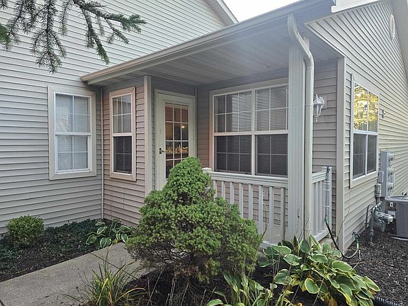 2nd image of 1152 Shingle Oak Ln