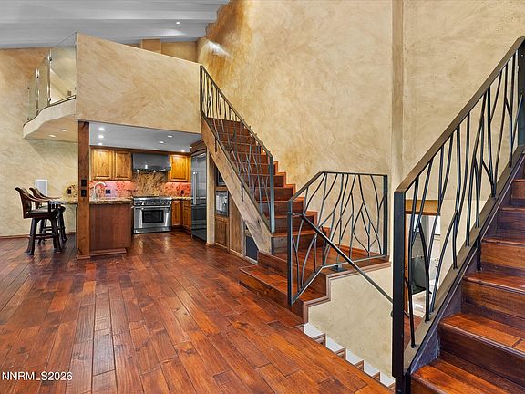 2nd image of 7 Katherine Ct