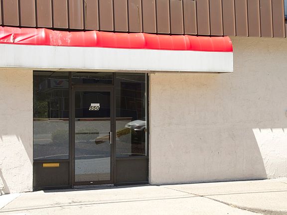 2nd image of 550 Jones St