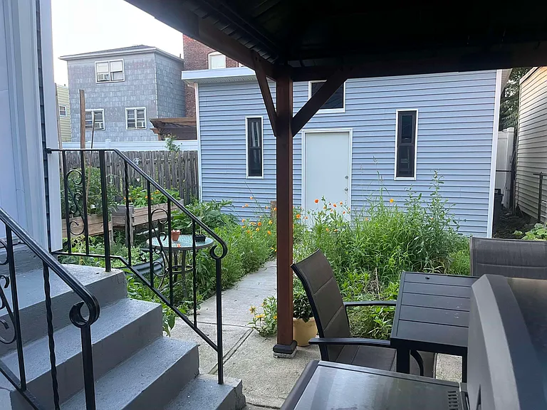 84 Irving St #1 — Photo 21