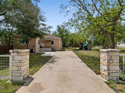 810 Lamar St, Luling, TX, 78648