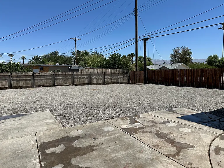 44900 Rubidoux St — Photo 23