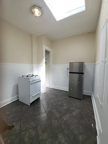 90 N Pearl St Photo 1