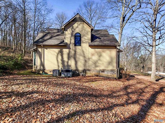 2nd image of 123 Anna Kathryn Dr