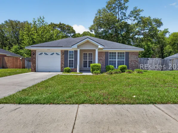233 Augusta Way, Hinesville, GA 31313