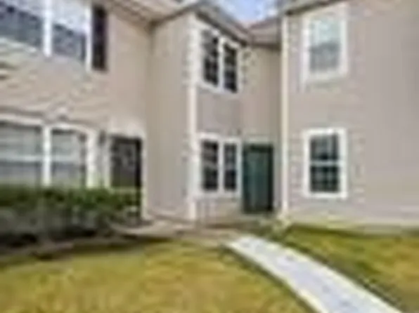 25 Stage Coach Dr, Holmdel, NJ 07733