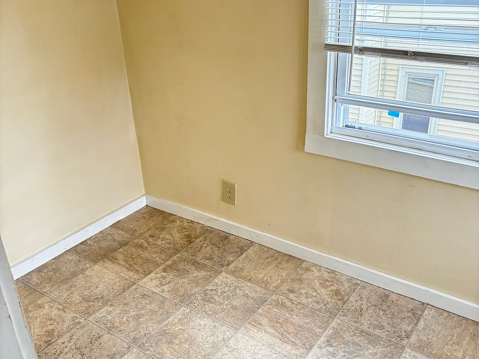 25 Lafayette Pl — Photo 4