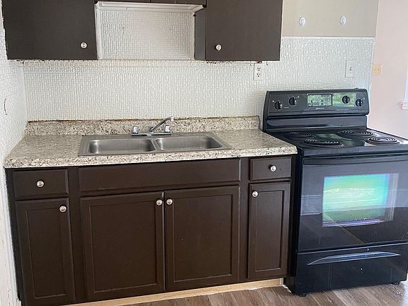 3rd image of 1156 Stedman Dr #1