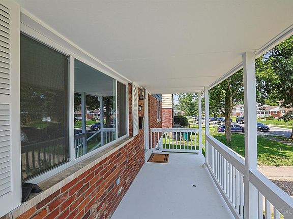 3rd image of 6029 Waldway Ln