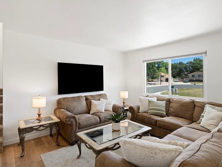 6770 Caballero Ave — Photo 5