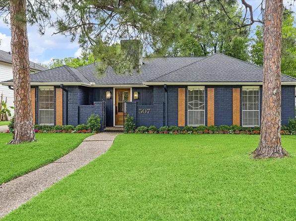 507 Blue Willow Dr, Houston, TX 77042