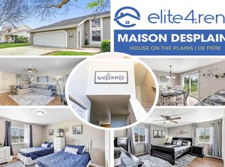 341 Desplaine Rd, De Pere, WI 54115