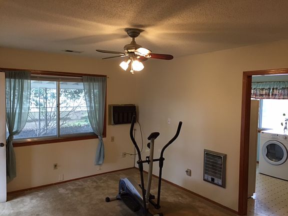 3rd image of 8519 Southaven Cir