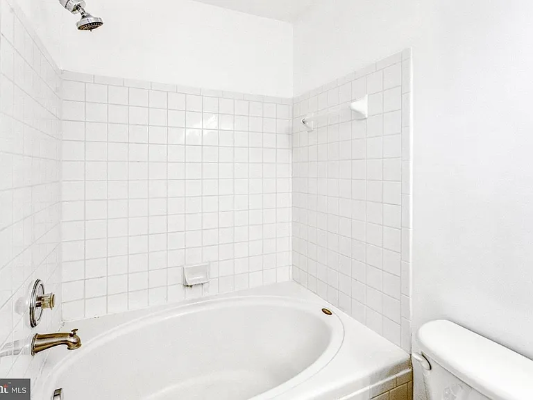 4062 Cressida Pl — Photo 10