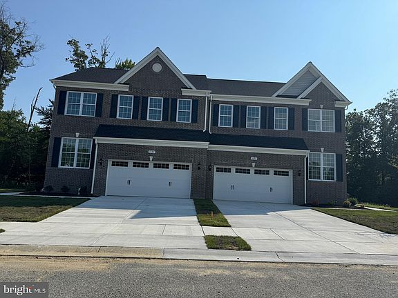 2nd image of 1097 Llano Dr