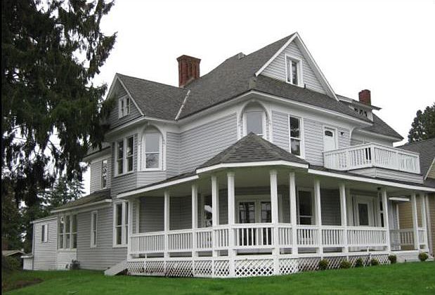 1st image of 402 Avenue E
