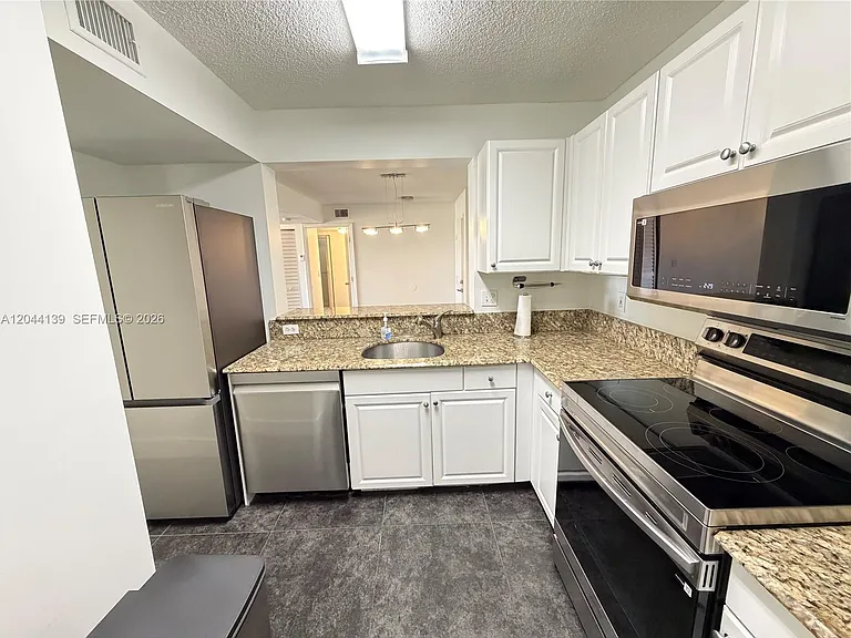 2711 Ocean Club Blvd #203 — Photo 8