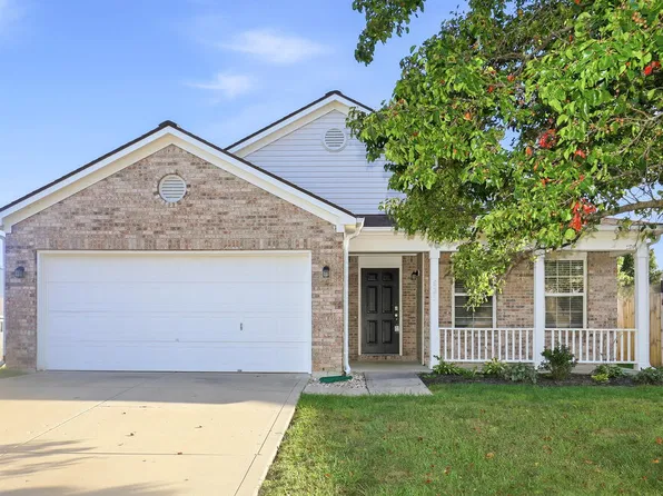 823 Pine Lake Dr, Greenwood, IN 46143