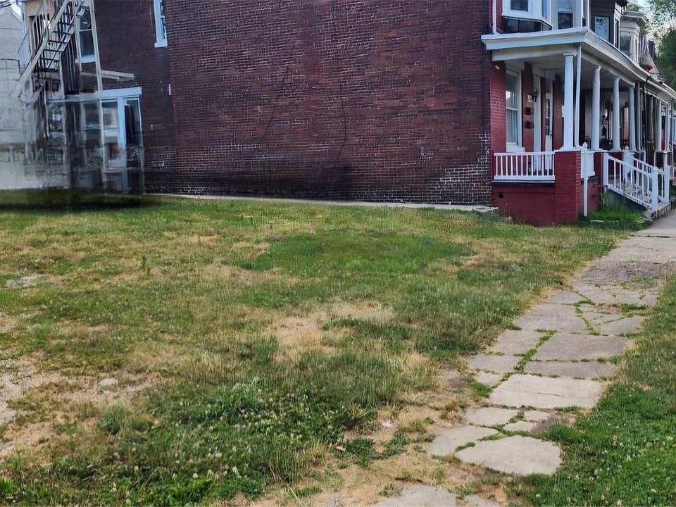 2nd image of 2426 Jefferson St