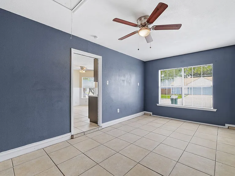 6210 Valley Queen — Photo 15