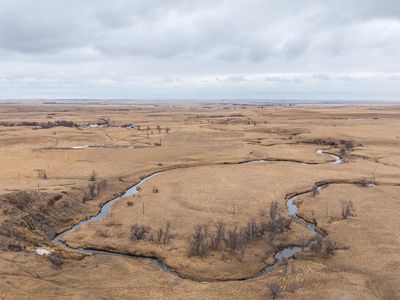 1402 57th Ave SW, Beulah, ND, 58523