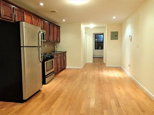 Rented by Dwell Residential Inc | media 2